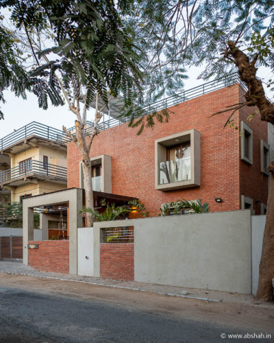 Brick House In Ahmedabad | Abhishek Shah Architectural Photo